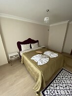 Assortie La Villa Hotel