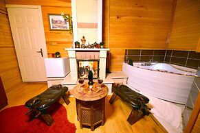 Assortie La Villa Hotel