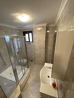 Assortie La Villa Hotel