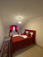 Assortie La Villa Hotel