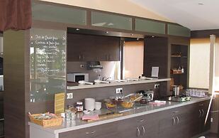 Hôtel et Studios Les Amandiers