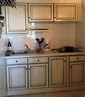 Hôtel et Studios Les Amandiers