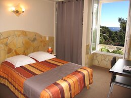 Hôtel et Studios Les Amandiers