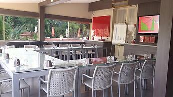 Hôtel et Studios Les Amandiers