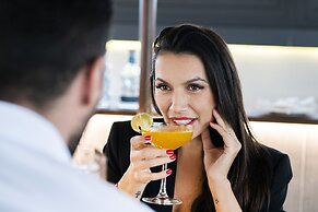 Hotel 87 Eighty seven