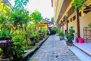 Bali Manik Beach Inn
