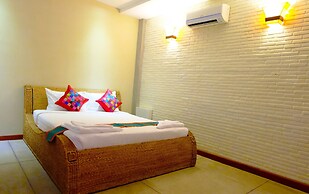 Saravoan Royal Palace