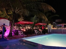 Woodpecker Resort