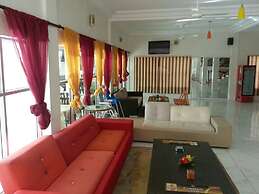 Woodpecker Resort
