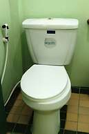 Baanrak Amphawa Homestay