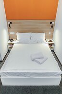 Orange Hotel