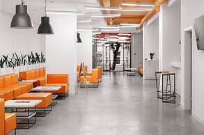 Orange Hotel