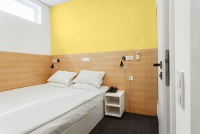 Orange Hotel