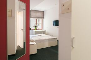 Orange Hotel
