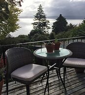 Lakeview Holiday Home