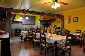 Casa Rural Os Carballos