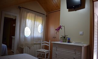 Casa Rural Os Carballos