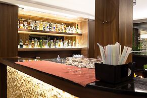 Treebo Premium Grand Emerald