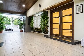 Treebo Premium Grand Emerald