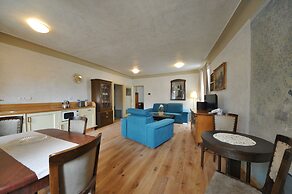 Apartments Latrán 43