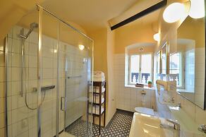 Apartments Latrán 43