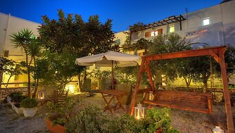 Leonardos Apartments