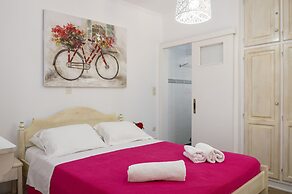 Leonardos Apartments