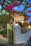 Leonardos Apartments