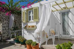 Leonardos Apartments