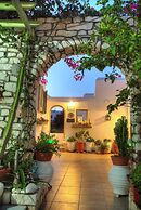 Leonardos Apartments