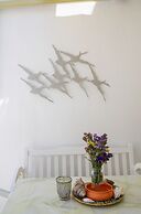 Leonardos Apartments