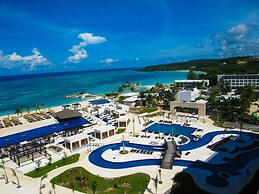 Royalton Blue Waters Montego Bay, An Autograph Collection All Inclusiv