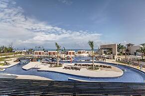 Royalton Blue Waters Montego Bay, An Autograph Collection All Inclusiv