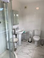 Brooke Lodge Guesthouse