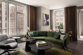 Four Seasons Hotel New York Downtown