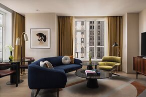 Four Seasons Hotel New York Downtown