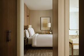 Four Seasons Hotel New York Downtown