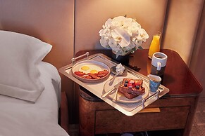 Four Seasons Hotel New York Downtown