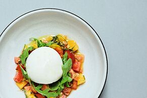 Four Seasons Hotel New York Downtown