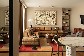 Four Seasons Hotel New York Downtown