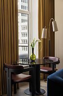 Four Seasons Hotel New York Downtown