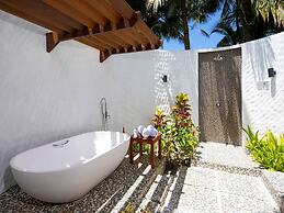 Mercure Maldives Kooddoo Adult-Only Resort