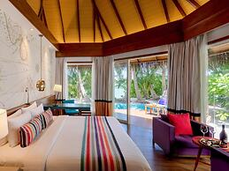 Mercure Maldives Kooddoo Adult-Only Resort