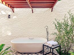 Mercure Maldives Kooddoo Adult-Only Resort