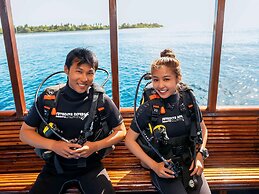 Mercure Maldives Kooddoo Adult-Only Resort