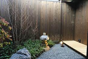 Kyoto Ikken Machiya Satoi Tetsusen Omiya Gojo