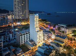 Gem Hotel