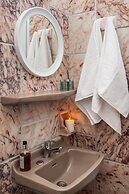 Join Us Low Cost Rooms