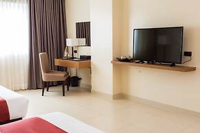 Royce Hotel & Casino