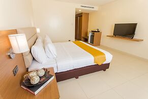 Royce Hotel & Casino